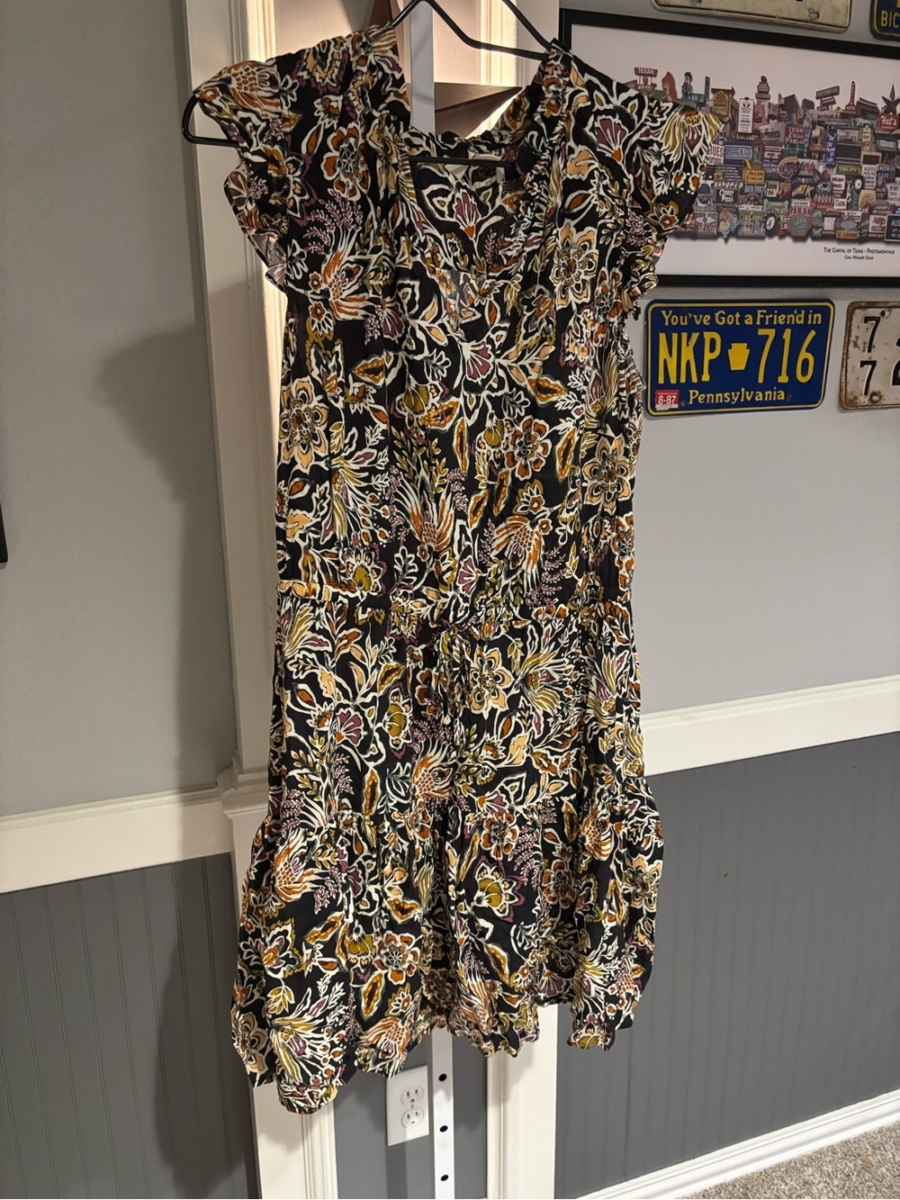 Velvet by Graham and Spencer Flutter Dress Medium - Picture 2 of 5